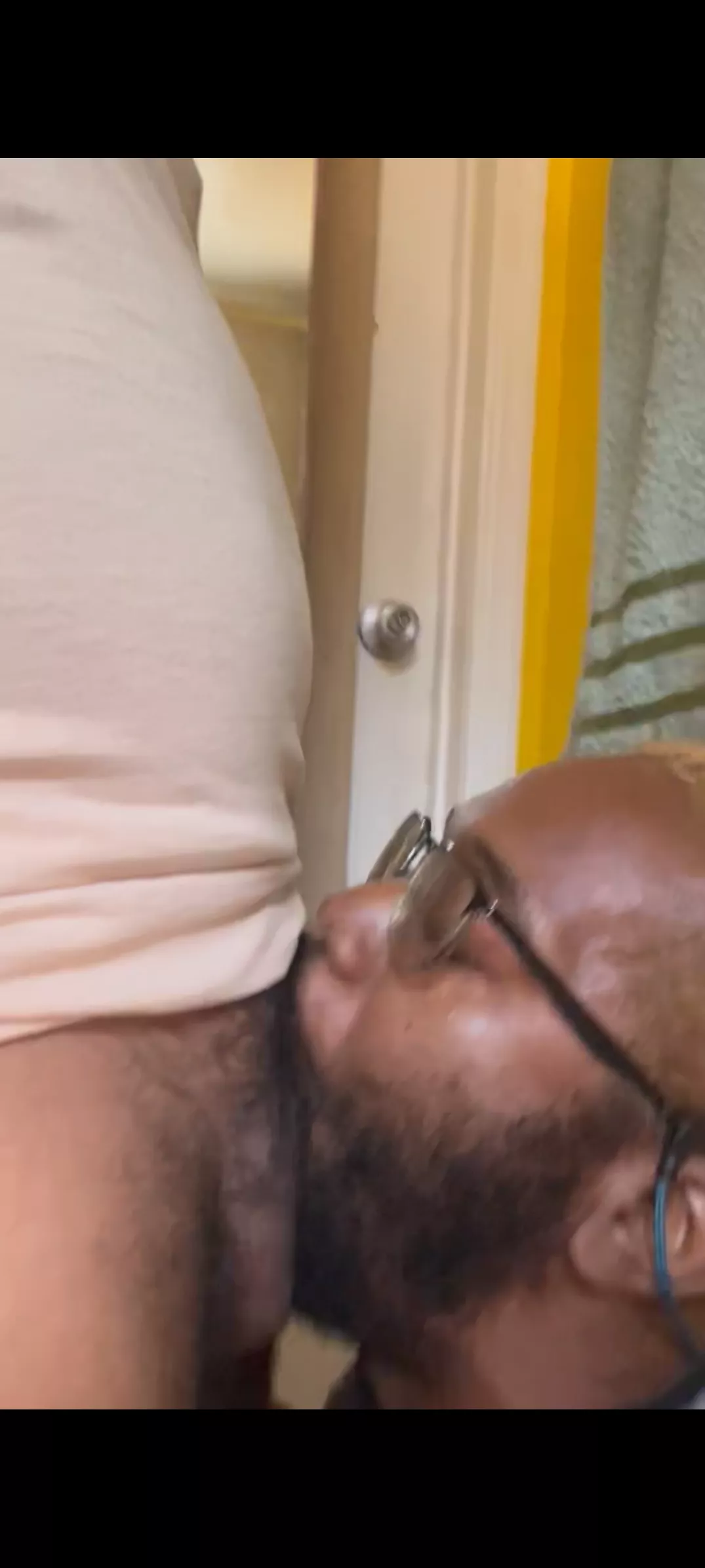 Loves the taste of Cum in the Morning