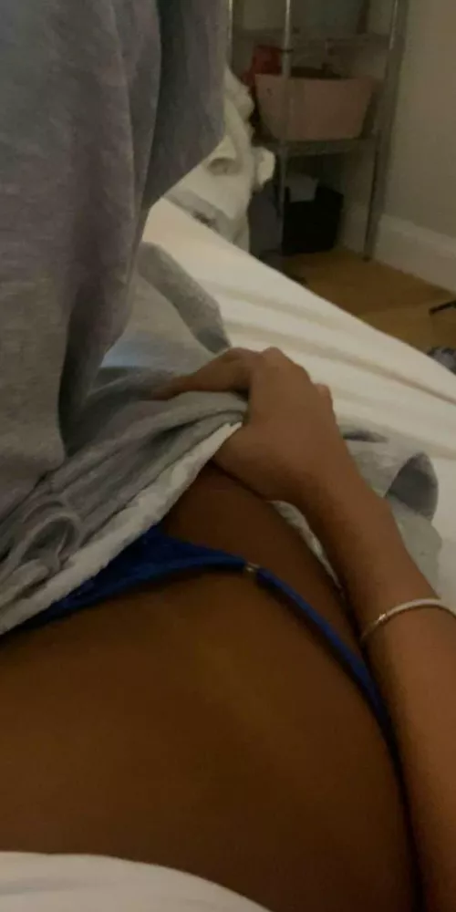 my panties said hi 🥺😇