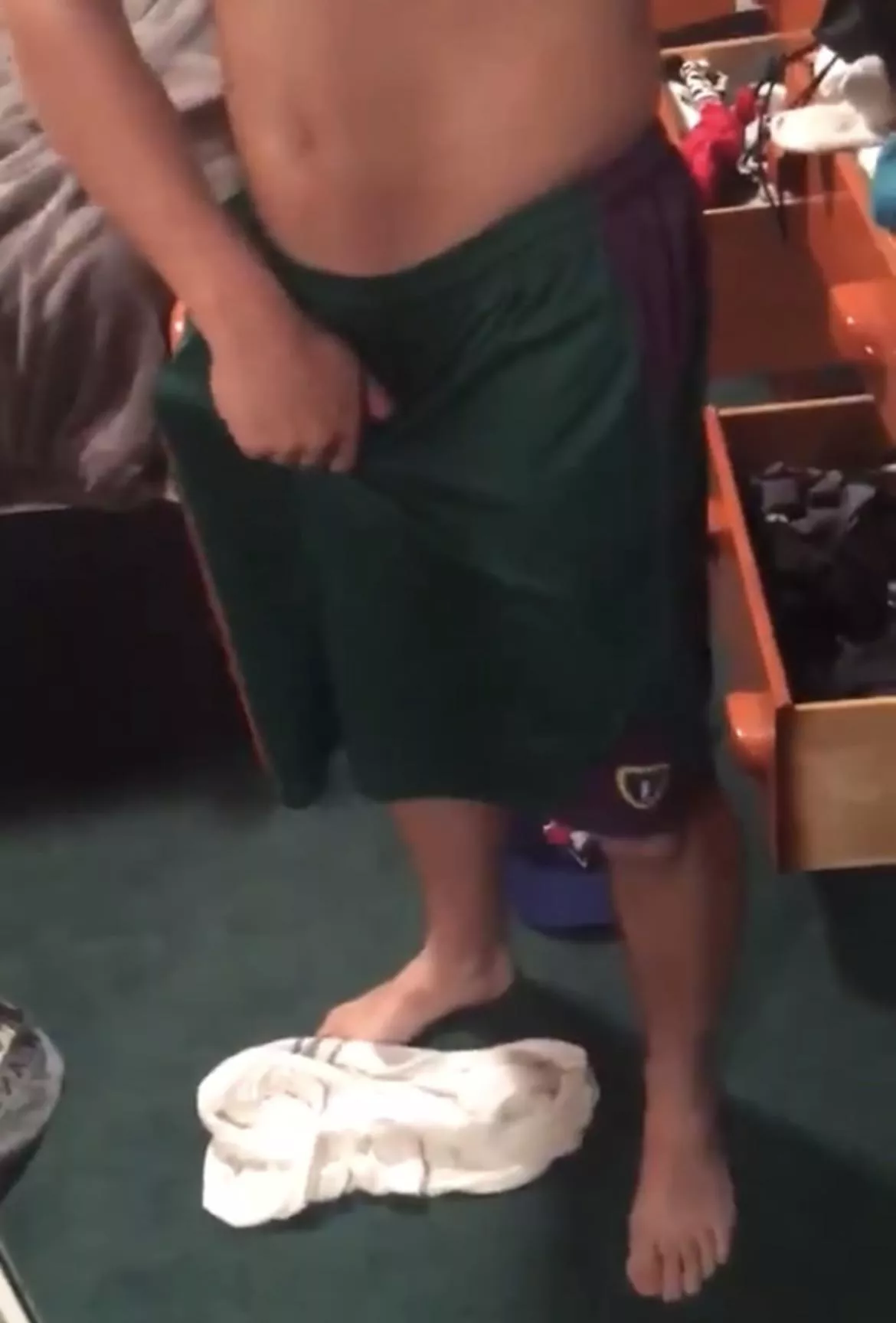 Sup bros. Any dudes wanna nut in basketball shorts with me. Pm me I got snap