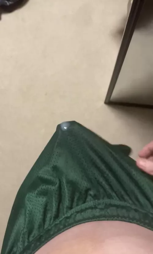 Sup bros. Any dudes wanna nut in basketball shorts with me. Pm me I got snap