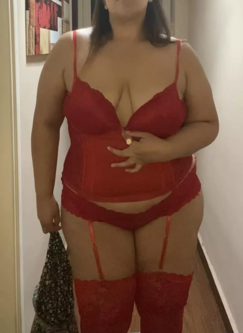 The thick brunette latina you need