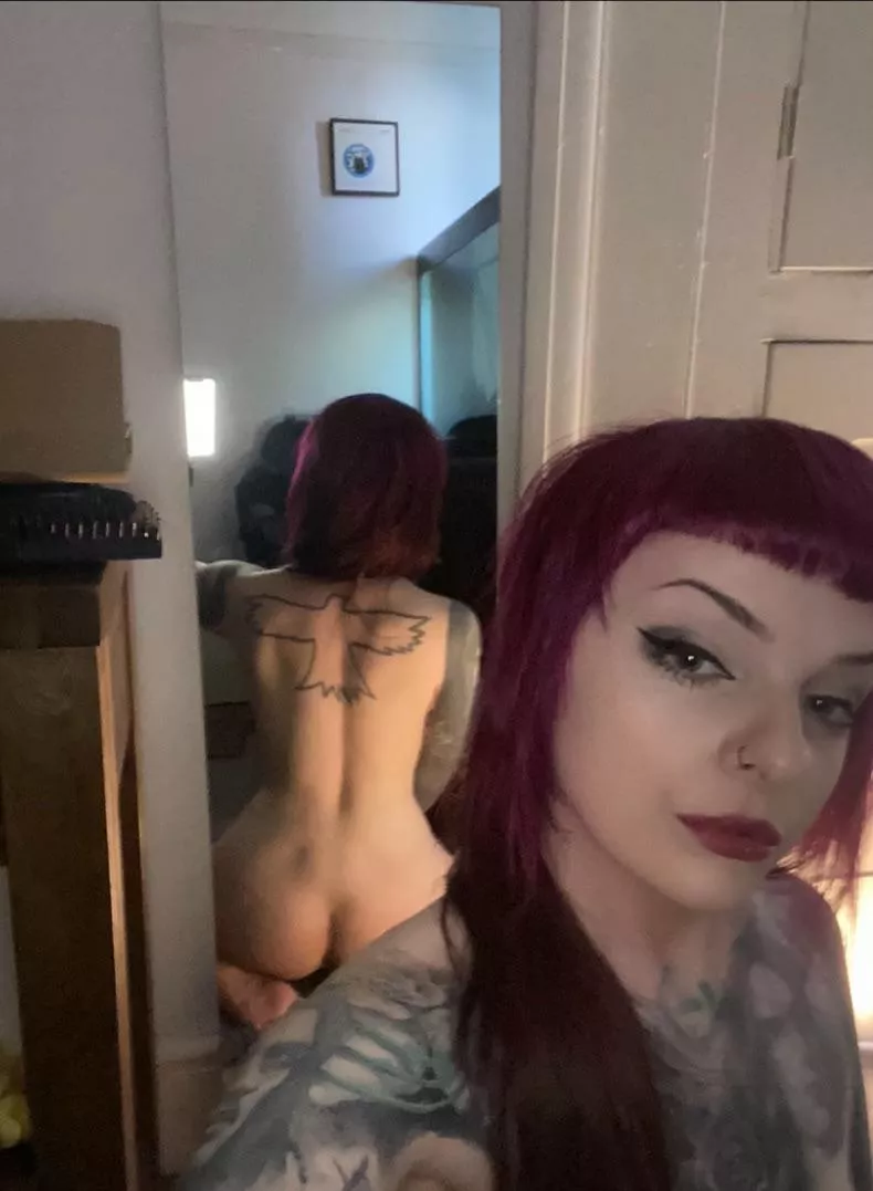 This year isn’t complete until you’ve fucked a 4ft11 nympho goth slut
