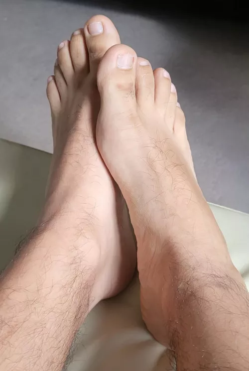 Toes