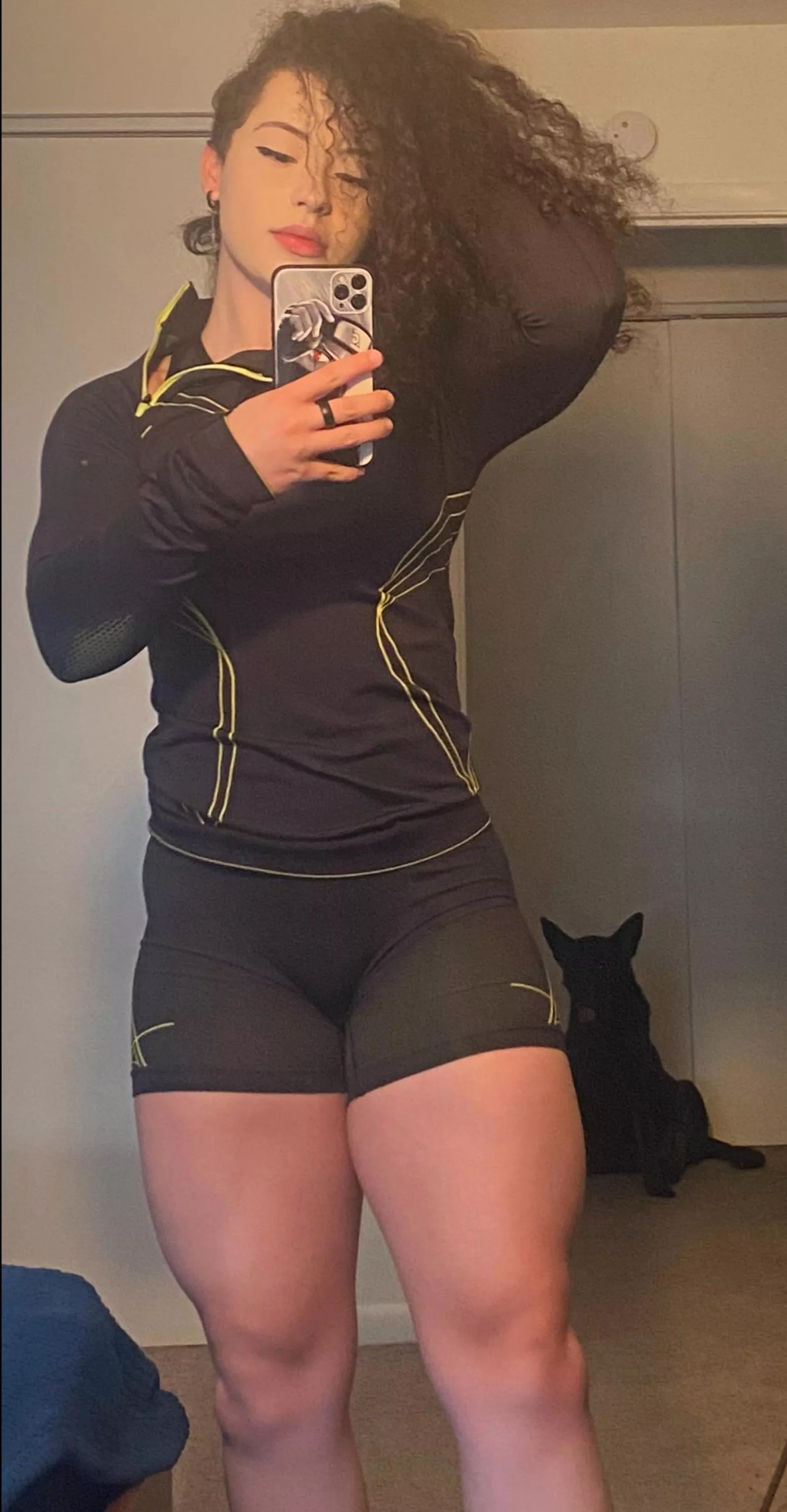 Women’s physique girl with wellness legs 