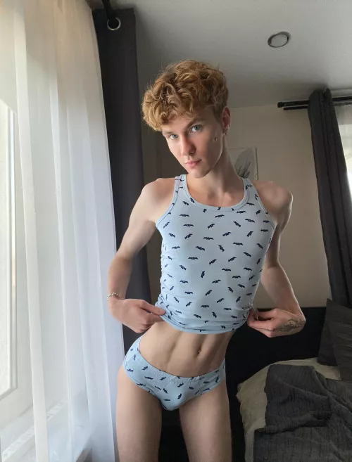 [18] Do you want to see my dick? 😏