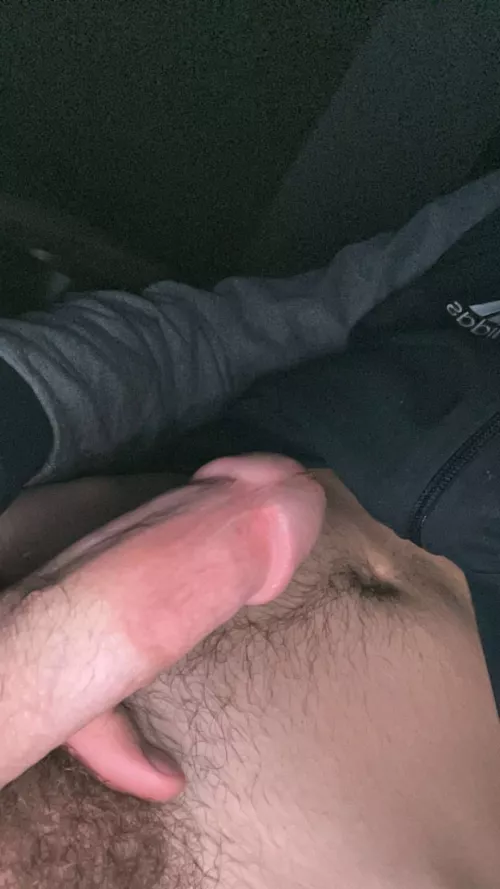 18wm so horny rn. Dm me