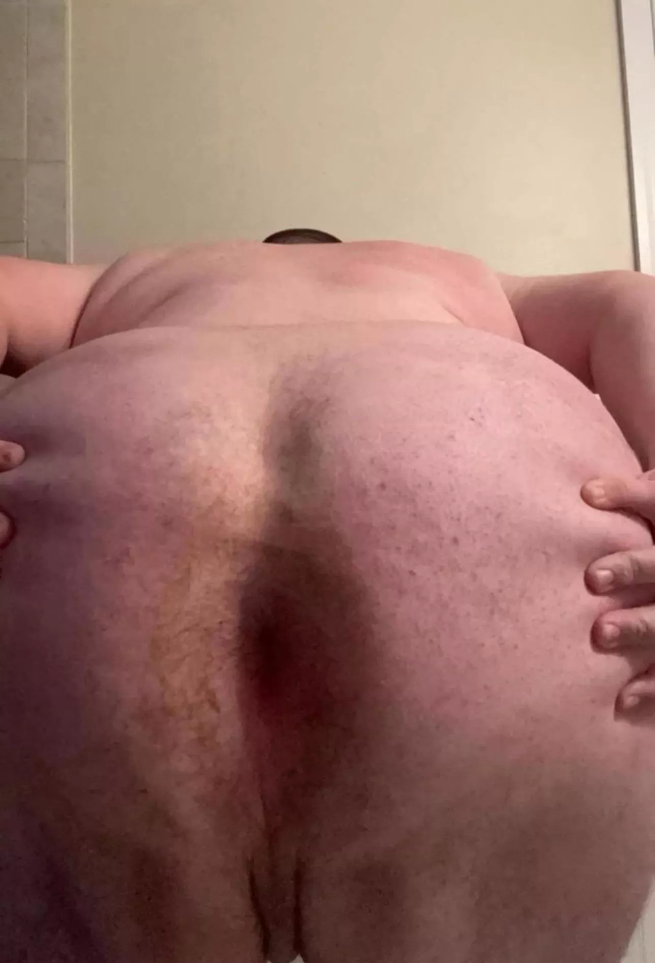 19m [m4m] looking to please some dick