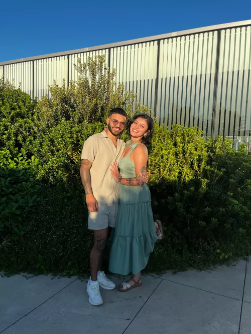 23m 22f 4 MF/F (NO SINGLE MEN)