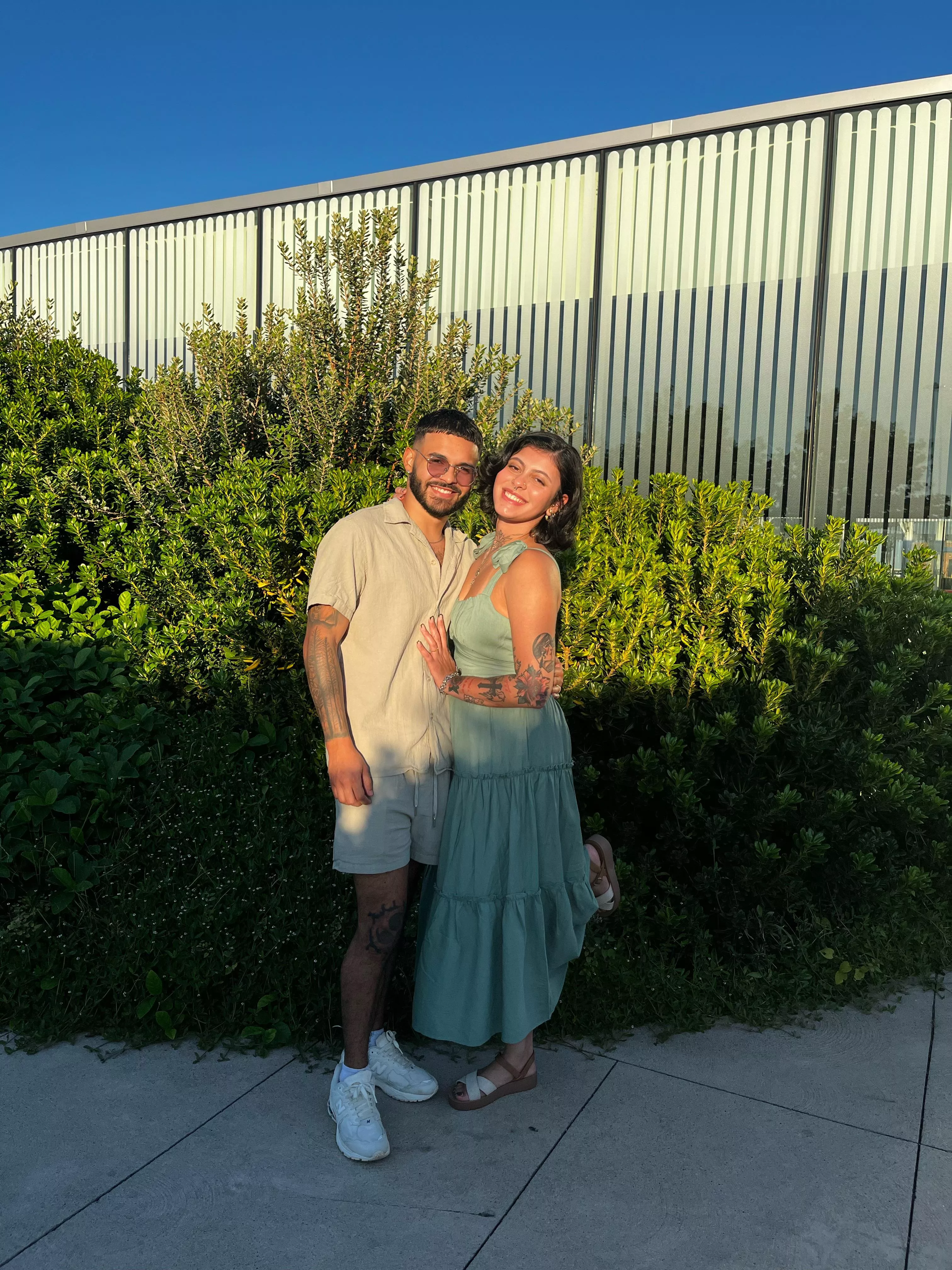 23m 22f 4 MF/F (NO SINGLE MEN)