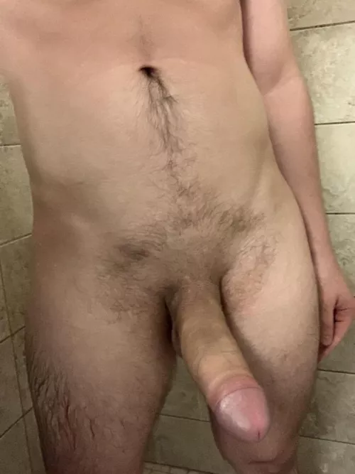 24M BWC Bull looking for hotwives, size queens, and more...