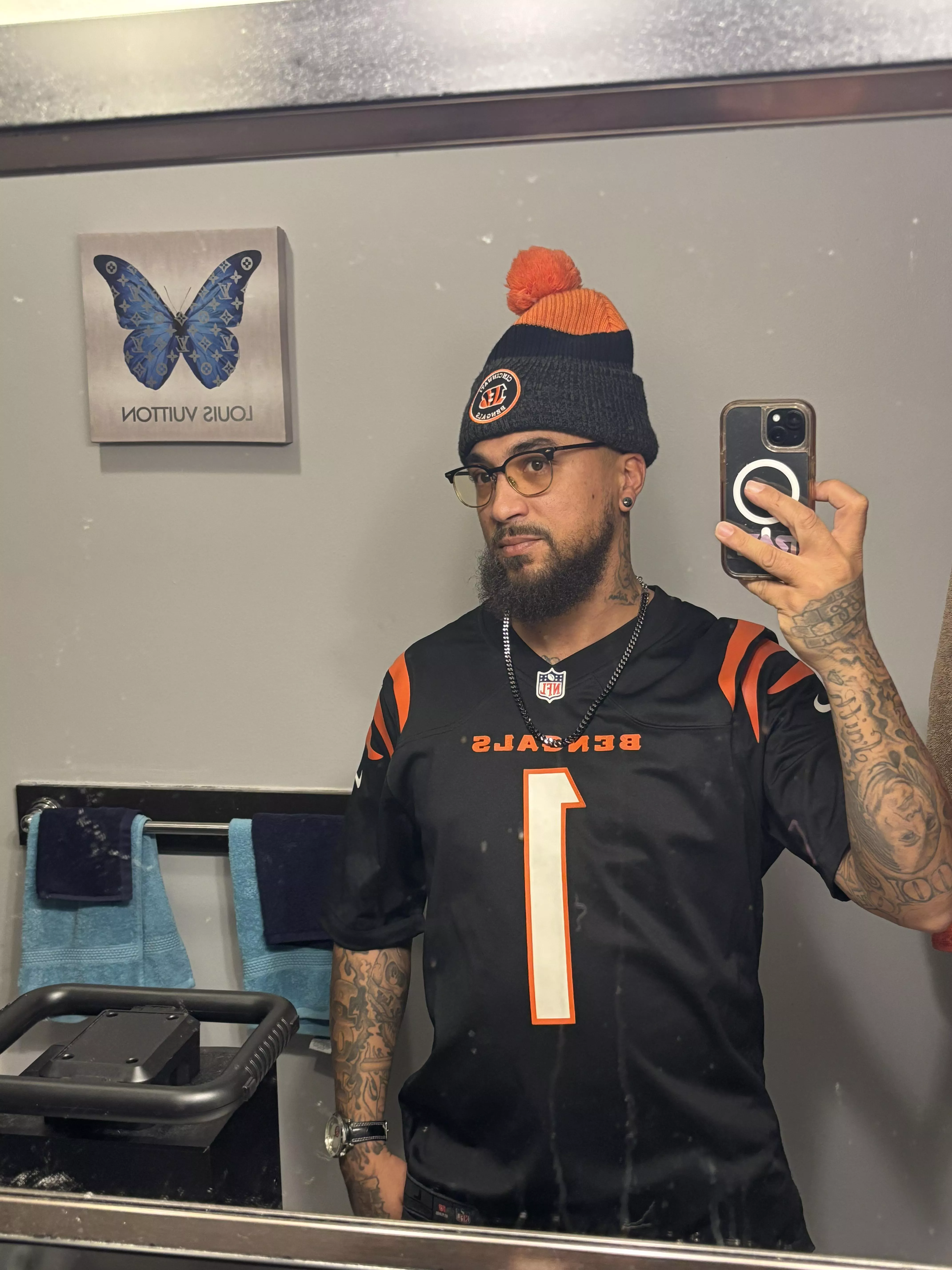 25 [M4F] #tallahassee,FL looking for something warm to lay up with on this cold night