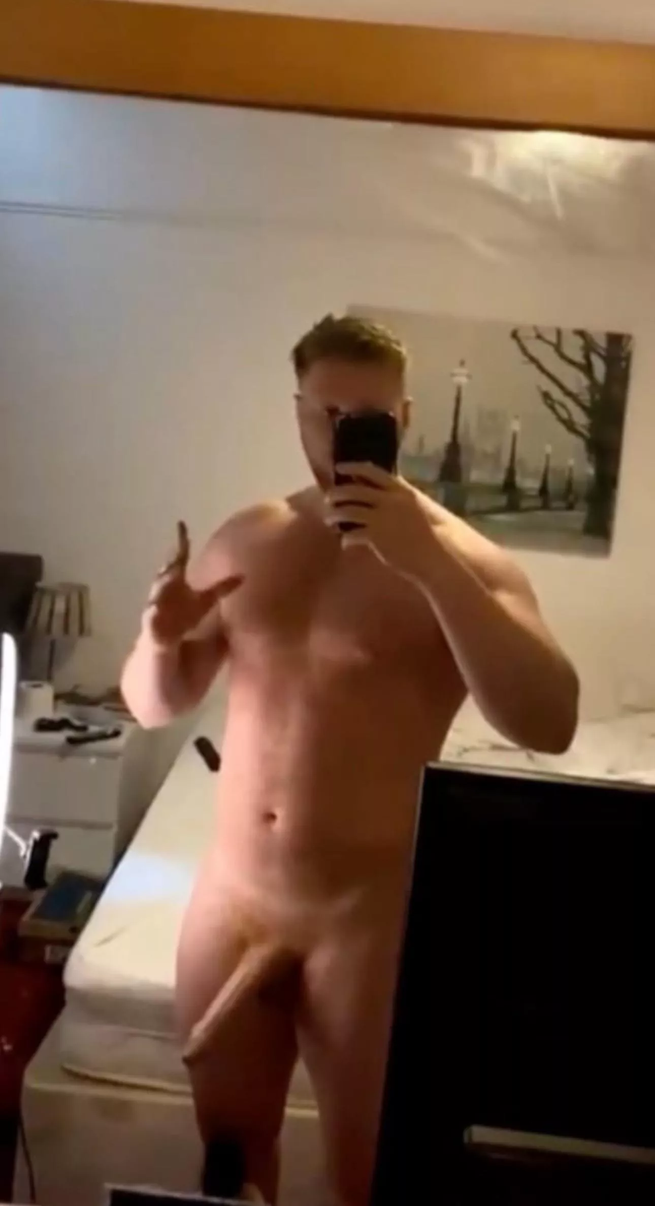 27 any fat ass bottoms or fem sissies come to daddy 