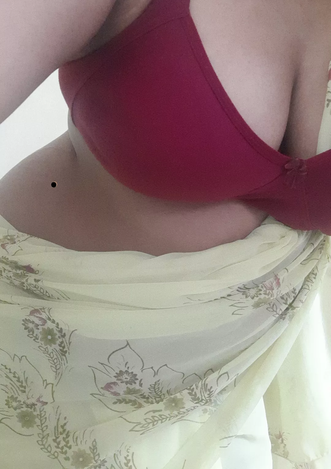 Any lesbian or couple in sainikpuri? I'M [f] 22 