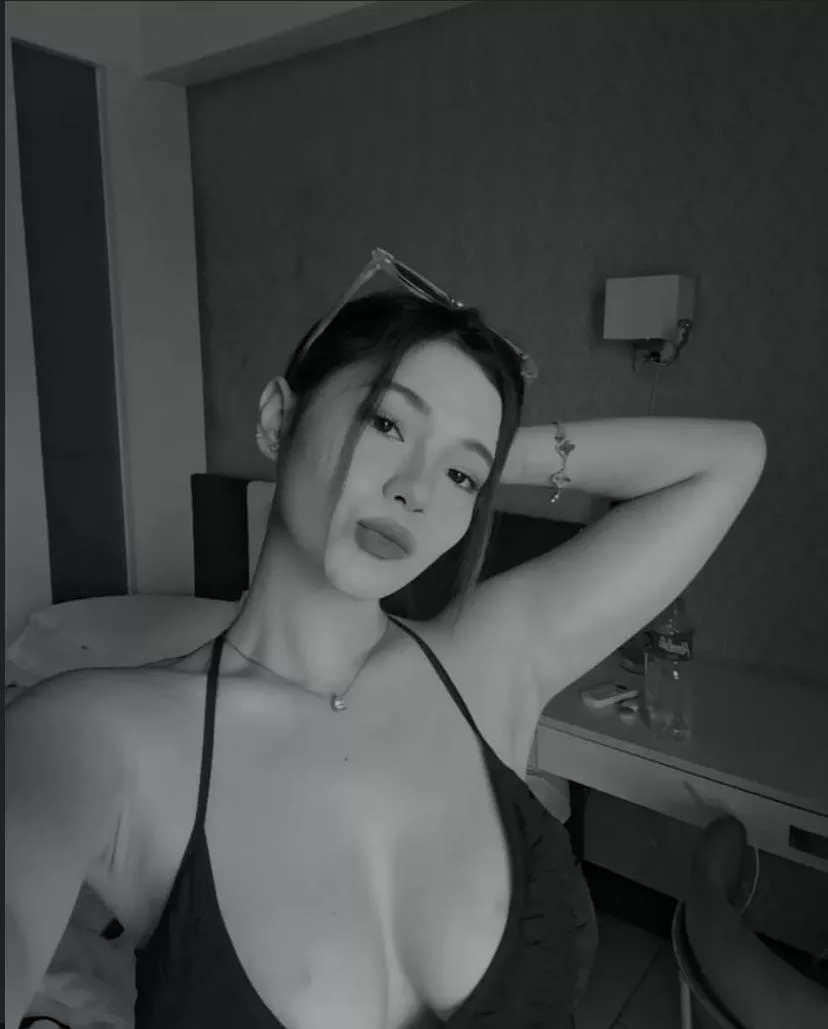 AVAILABLE TODAY JUST DM MY TG @ria_ariaa