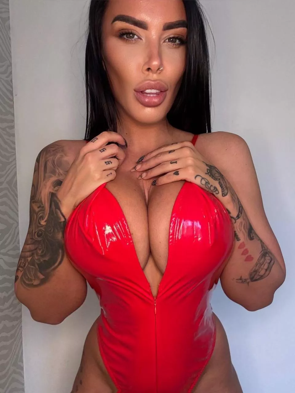 Bored at home and thinking about you stroking one out for me