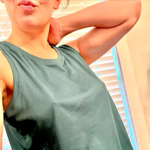 Braless for my grocery run