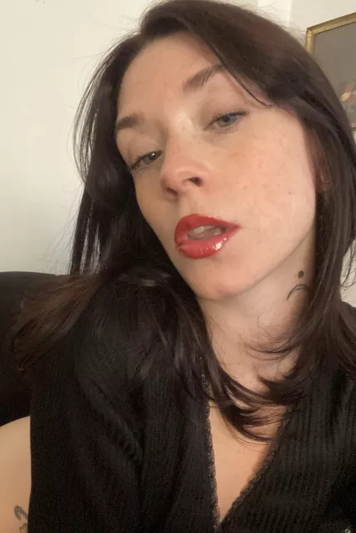 Cute pic of my sticky lips 