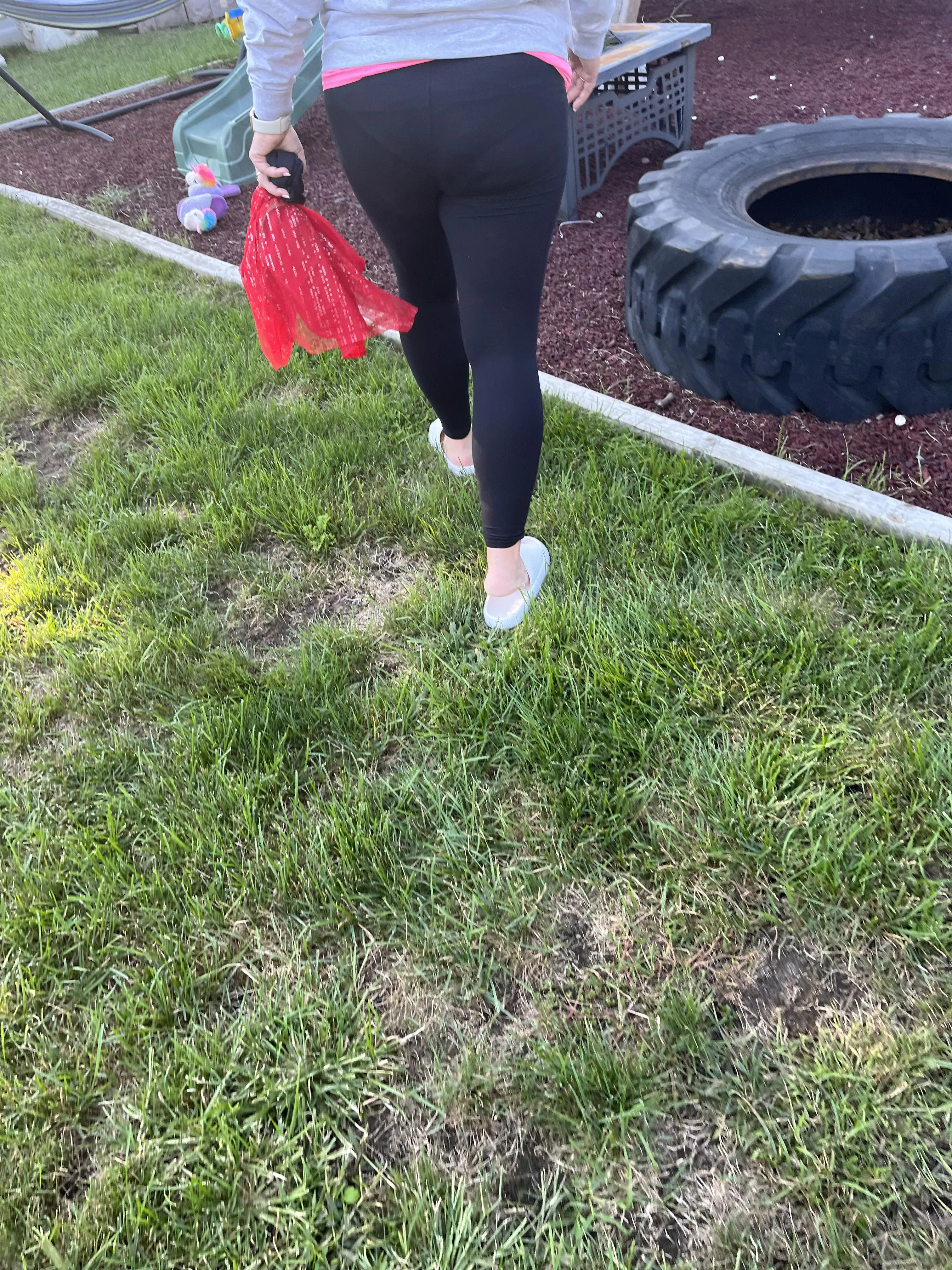 Do you like this mom butt?