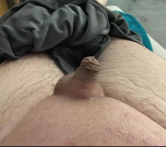 Do you think it is ok to get nude at a sauna or beach with this size? I‘m afraid of bad reactions…