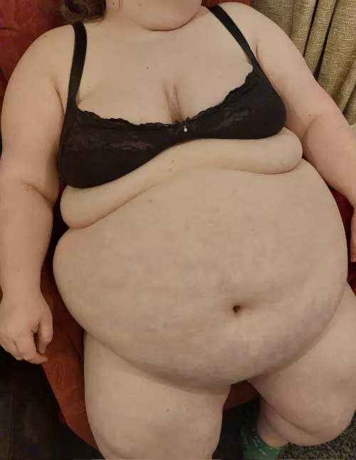 Dont you want to come and play with my fat body ?