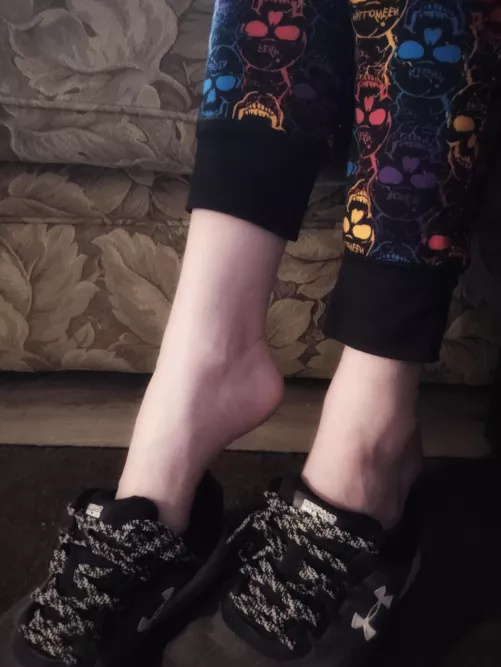 Feeling cute, might delete later 😘 (dms open for custom content /paypal only) 