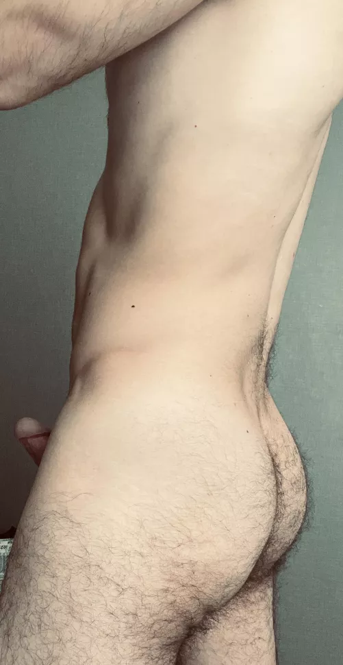 Hairy ass, yes or not