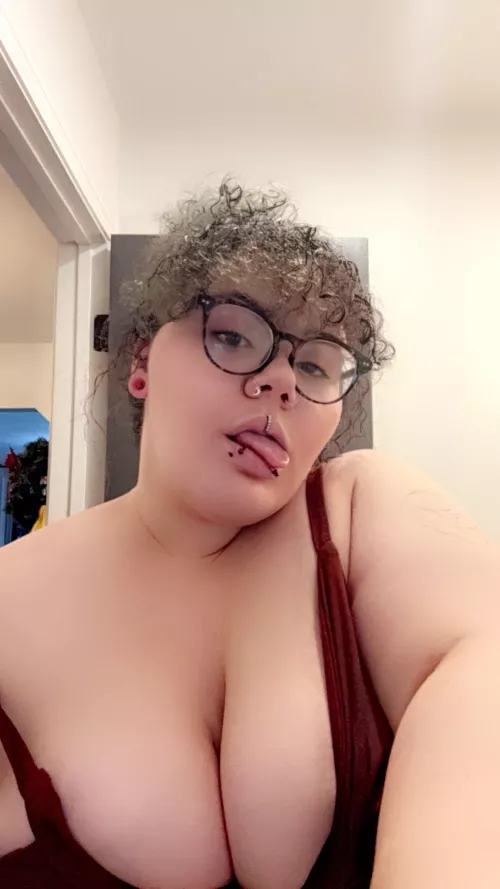 Hiiii 😝wanna be friends? 