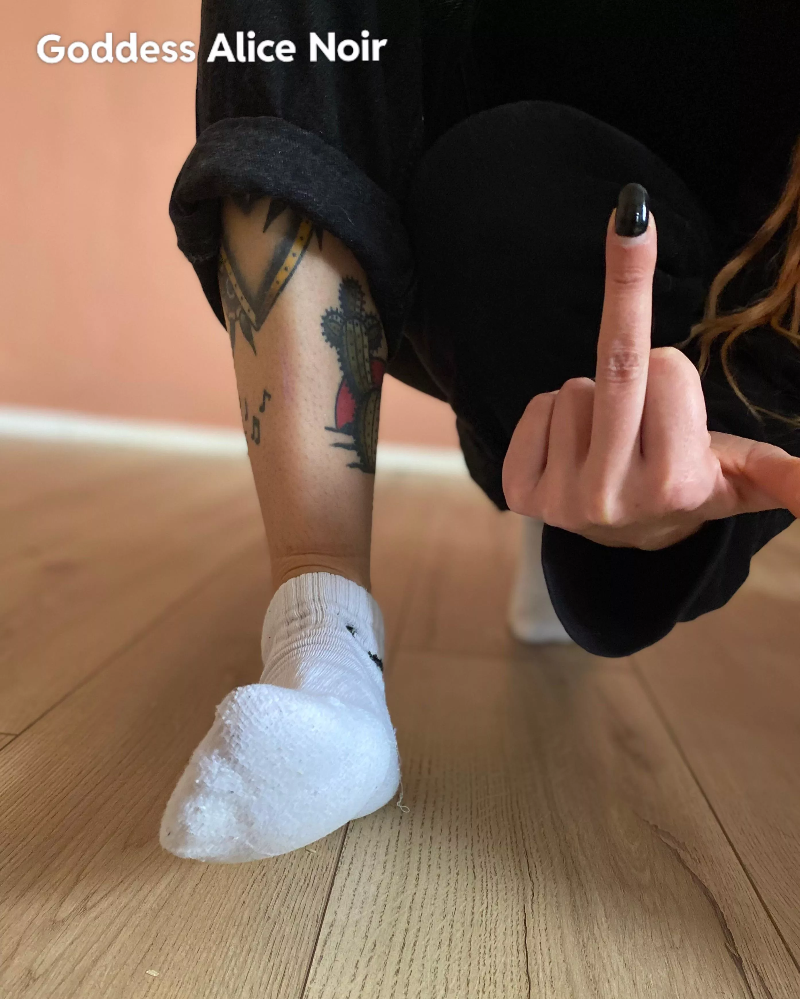 I hate to break it to you but youre not worthy of seeing more then my socks