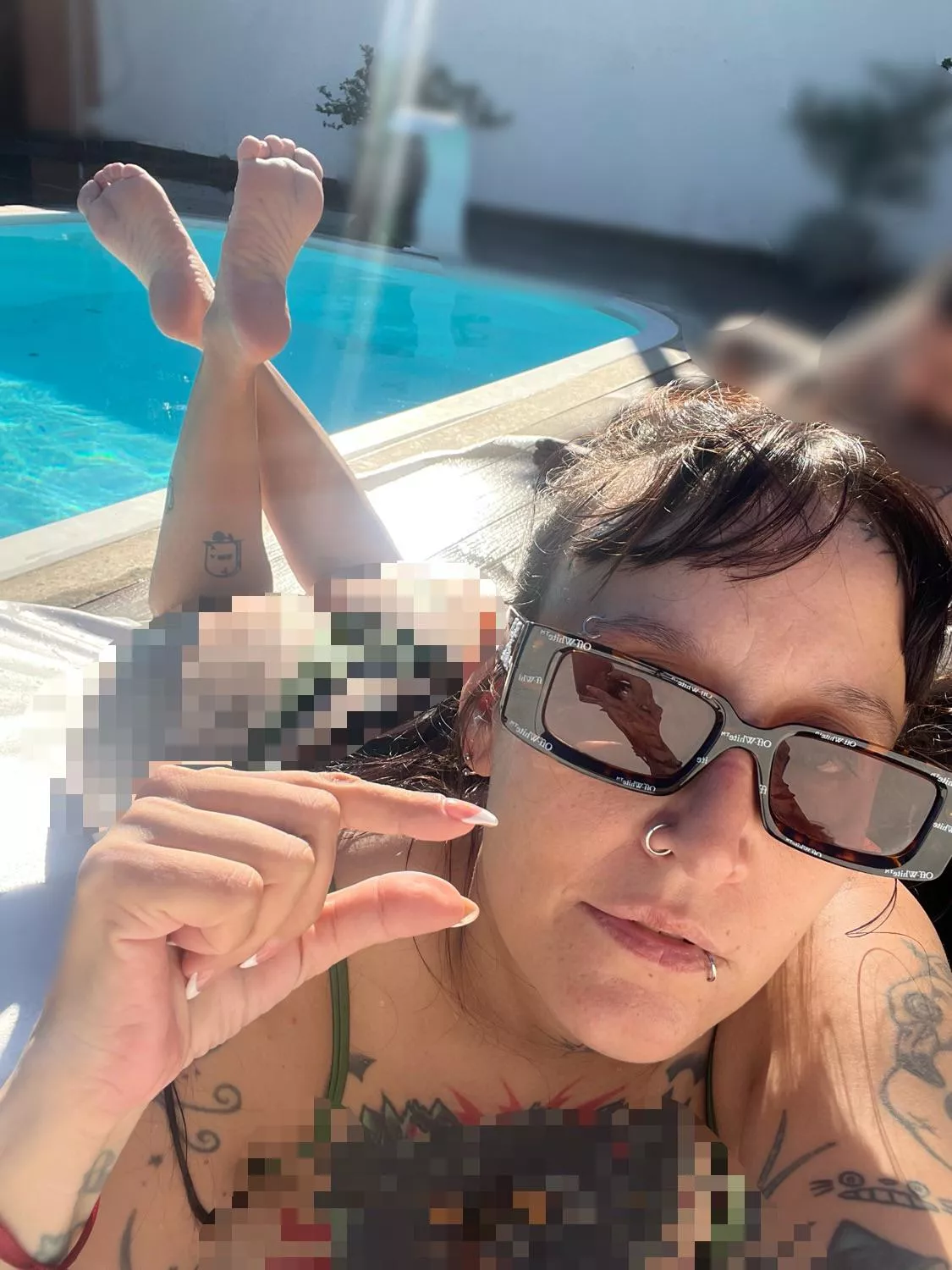 I know I make your mini dick hard, the sad thing is that not even hard is big enough to give pleasure lol