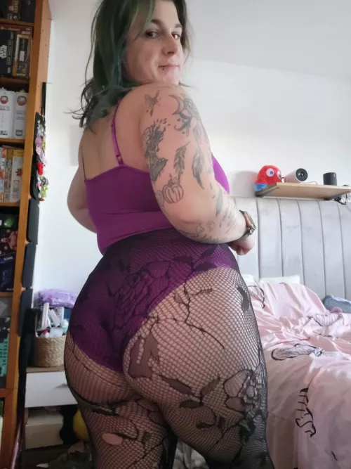 I love these fun fishnets 