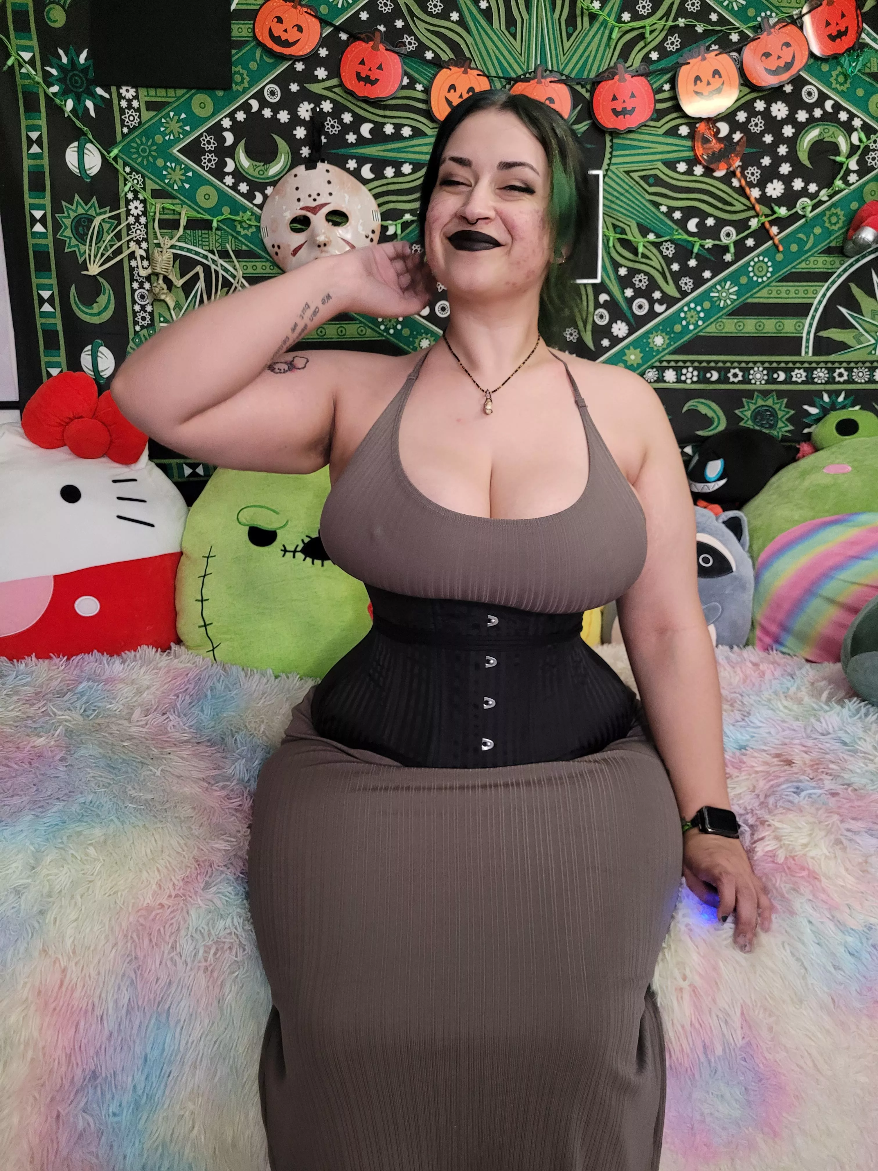 I love this dress, so I bought it in two colors :P Wanna see the other one?