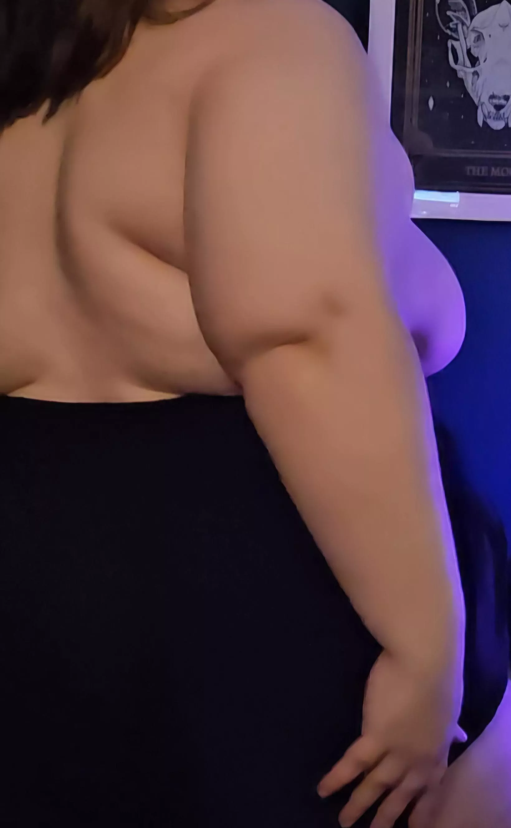 I want to straddle over you. 