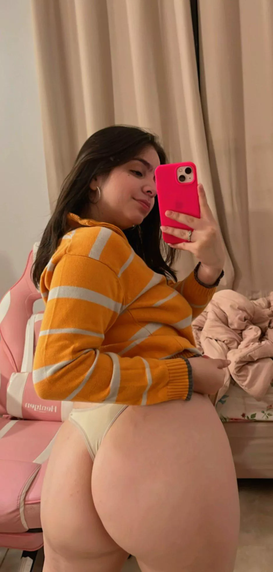 Im in love with my cheeks and cellulite