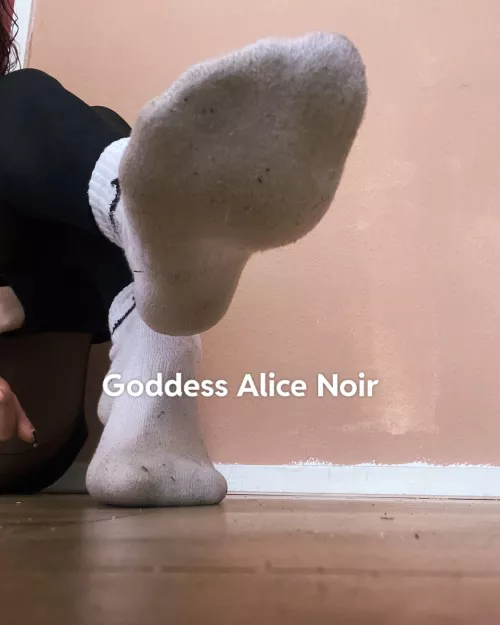 Is it just me or are my white Nike socks irresistible to watch? Too bad thats all youre getting for now