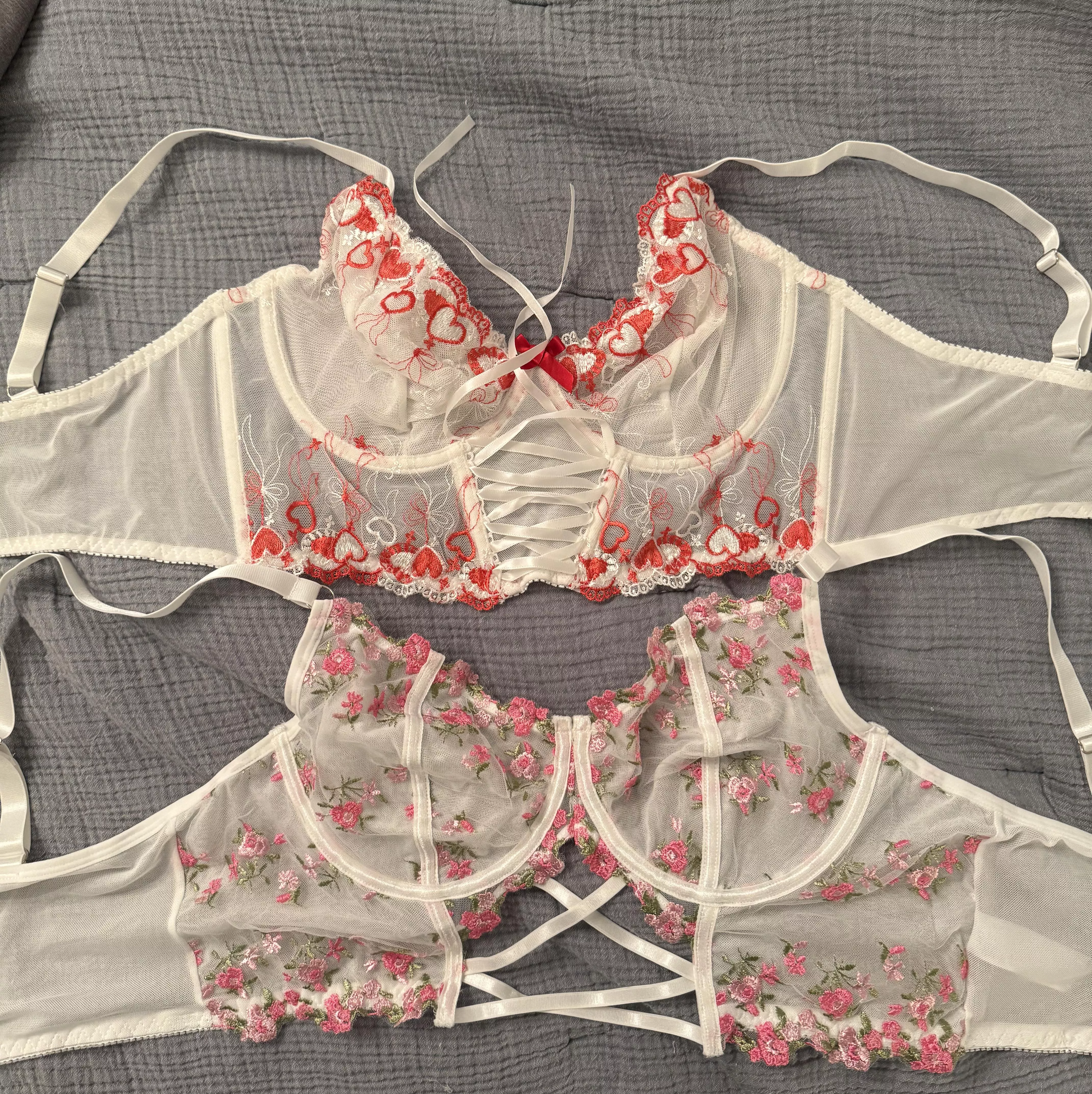 Lace and mesh wide bands for playtime 