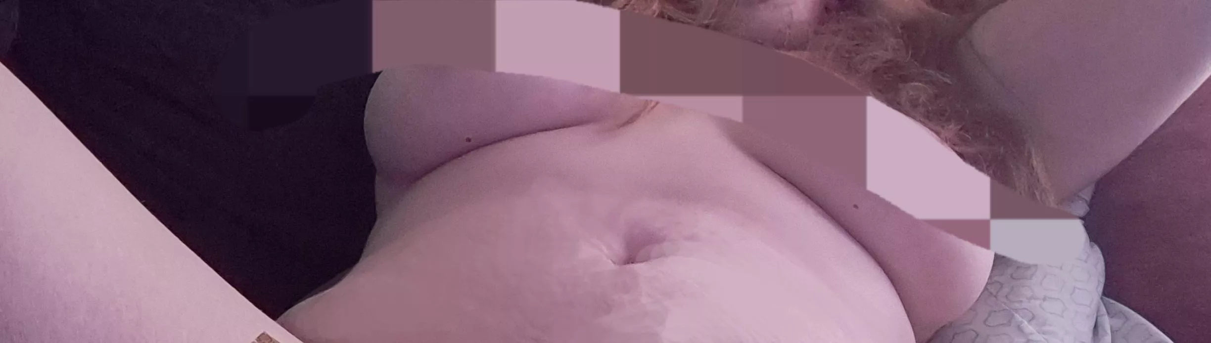 Lonely night tonight? DM me for some company...