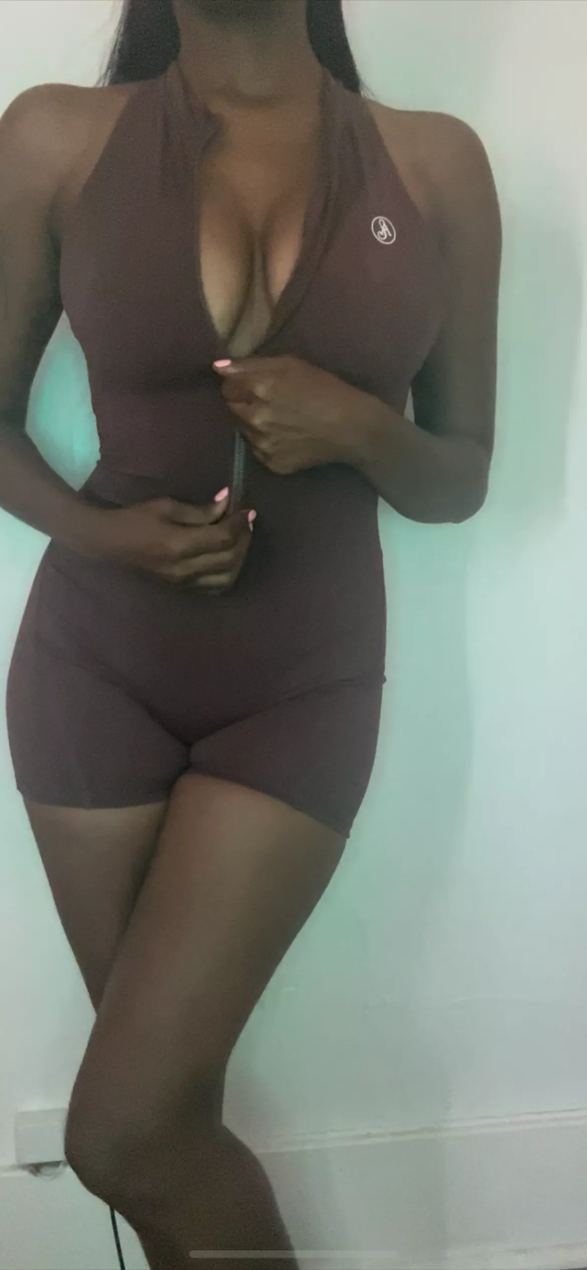 Looking for a gym partner. Is this outfit too much??