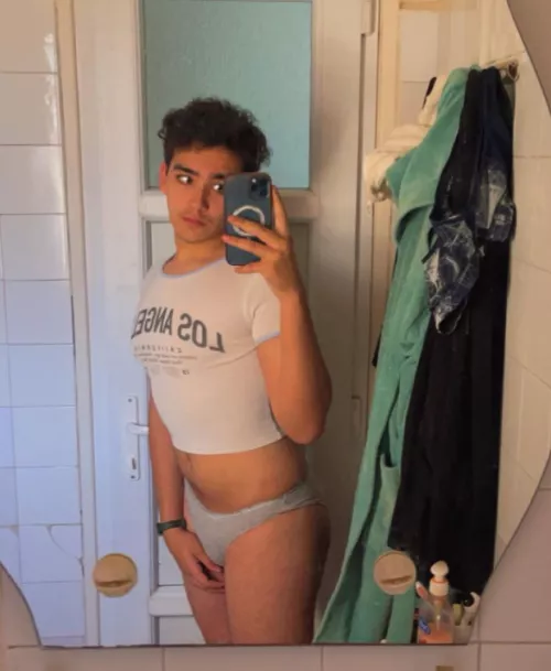 Looking for smth serious please 🥹