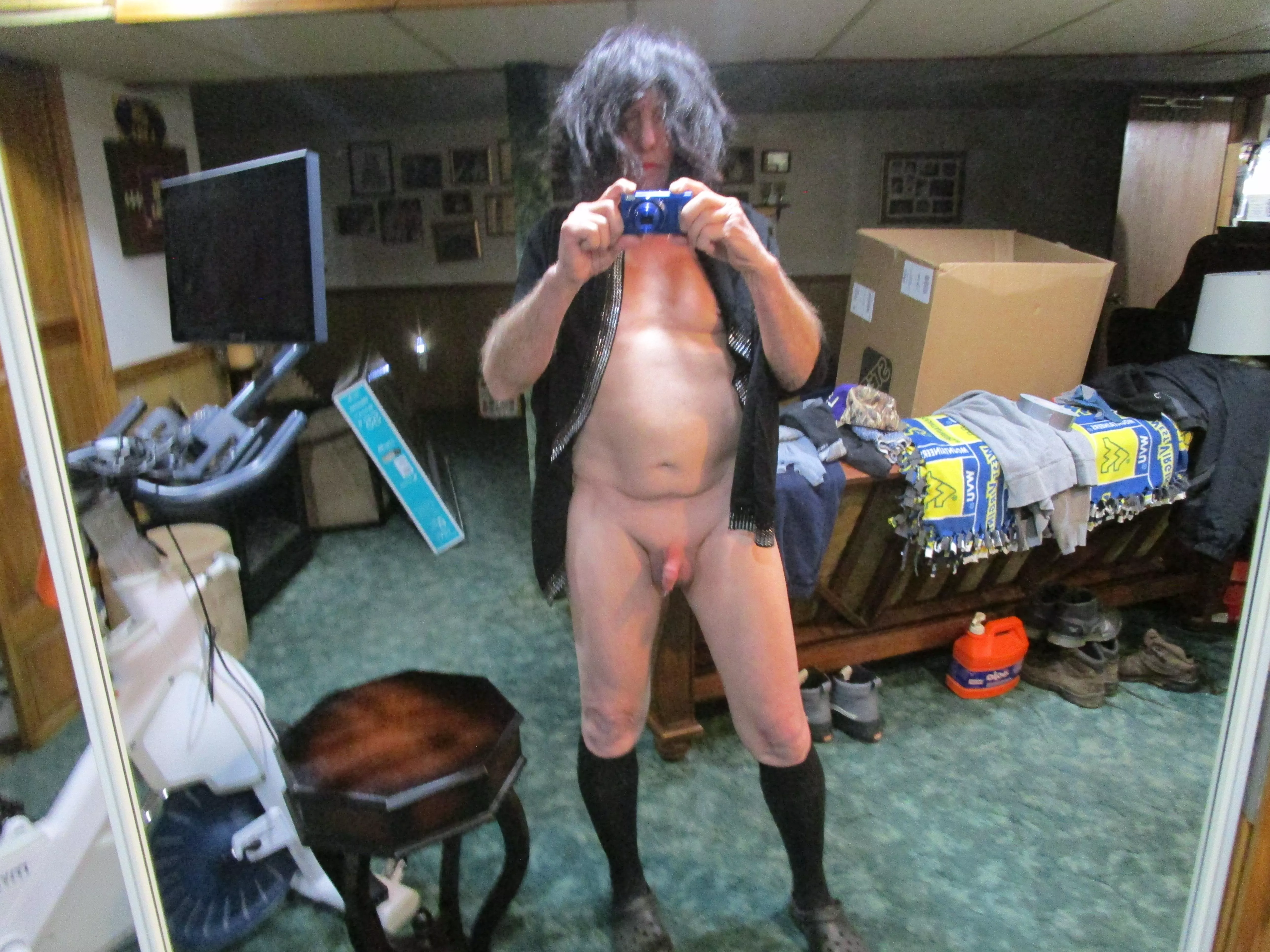 love to find a playmate in Pgh Pa USA 