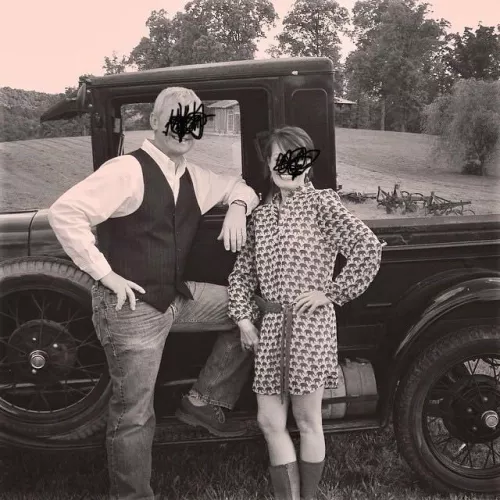 M/F looking for a sexy fit woman for a Threesome. SOKY area. Wife is a personal trainer, must be discreet.