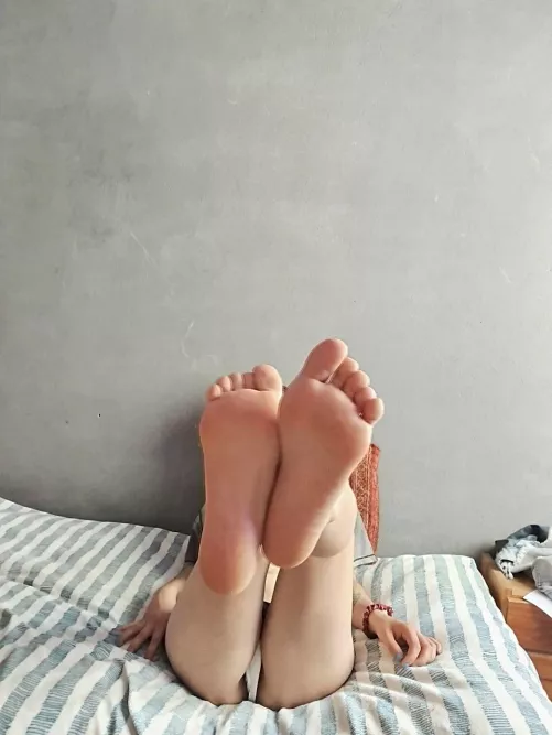 My feets say good morning!	
