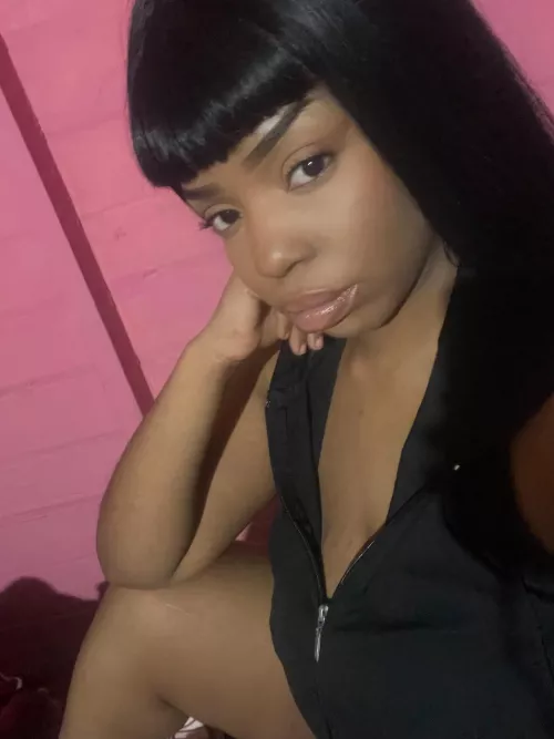 My feminine energy is superior 👑
