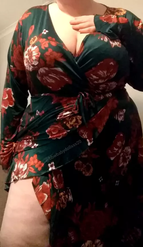 My go-to dress for a nice dinner ✨️