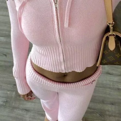 Nothing better than a hot college brat taking your money and you thanking me for it.