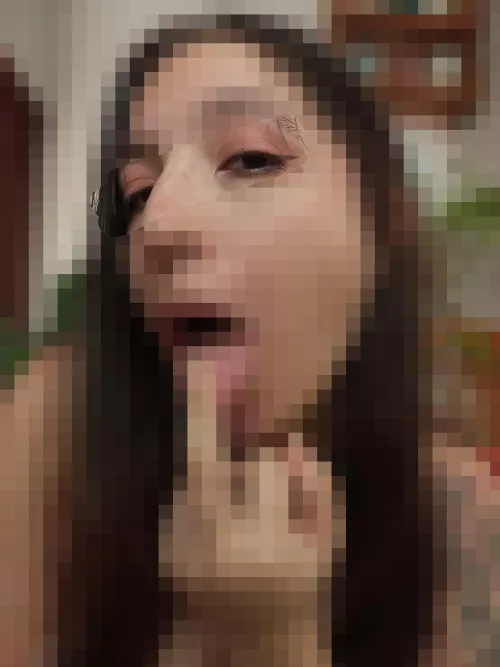 Nothing but eyes, and you should be thankfull