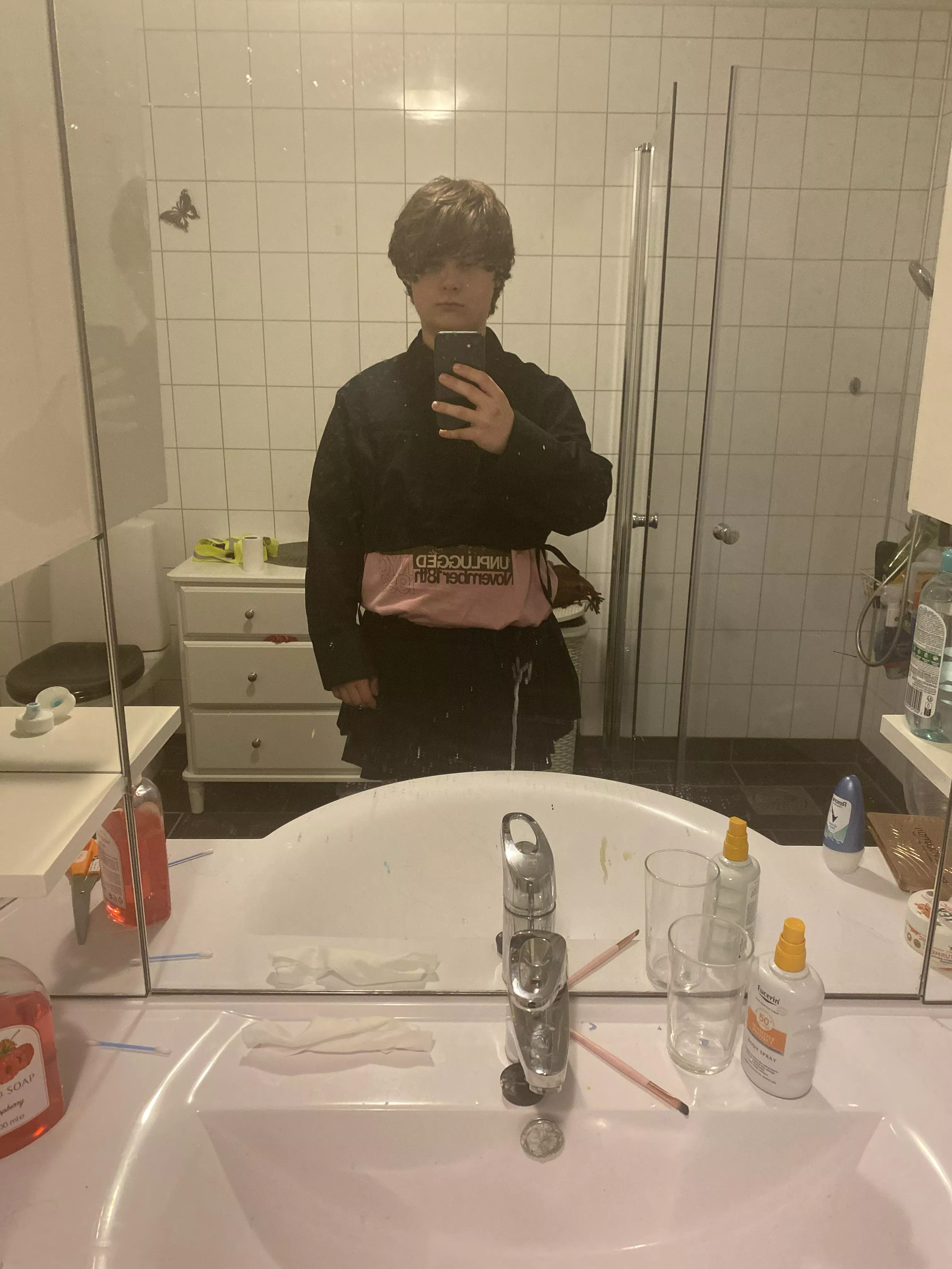 Pastel emo femboy looking for mommy 