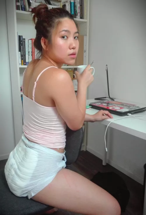 Sitting down in my poopy diaper~ 😳😳 