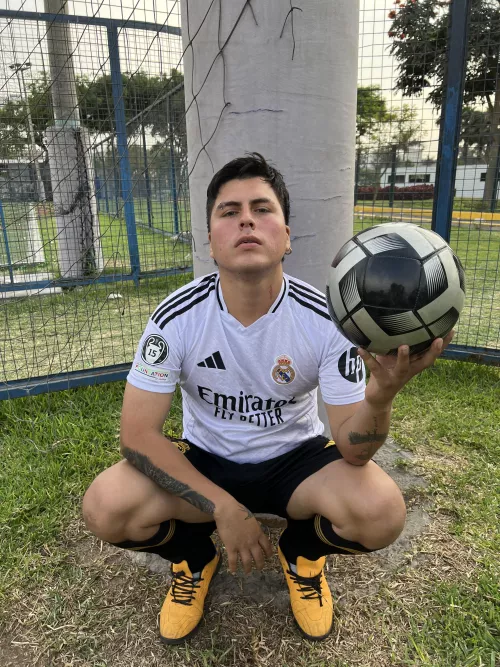 These sneakers go with me to every football match haha. Even though I clean them they always end up stinking