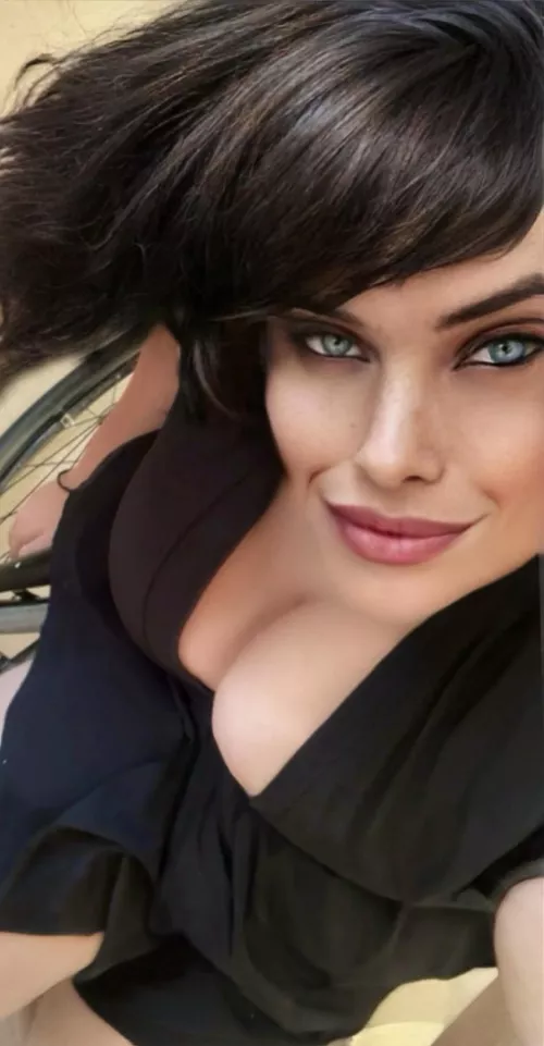 Thursday 💋💋💋’s