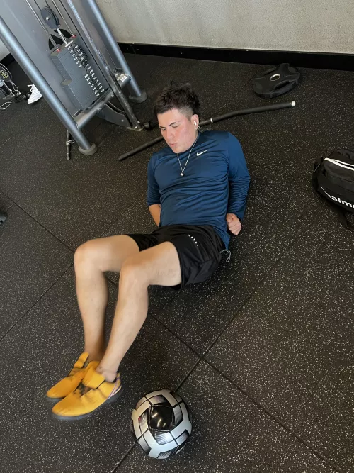 Today I'm working on my legs, any exercises that can help strengthen them? For the next matches?